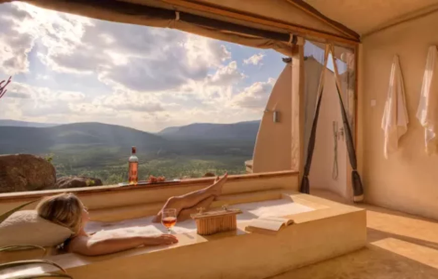 LUXURY KENYA & LIVINGSTONE